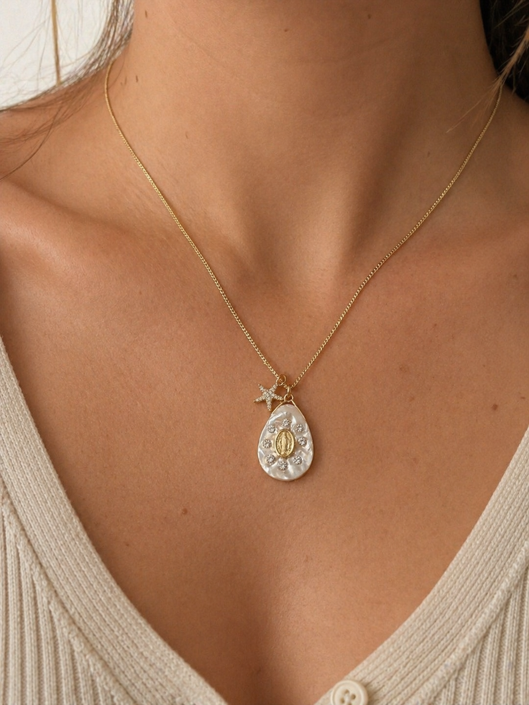 Collier DIVINE￼